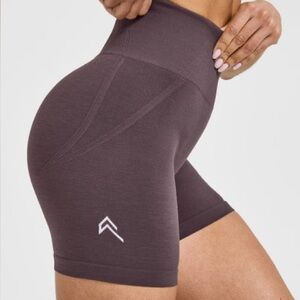 ONER ACTIVE Effortless Seamless Shorts in Umber Brown - Small